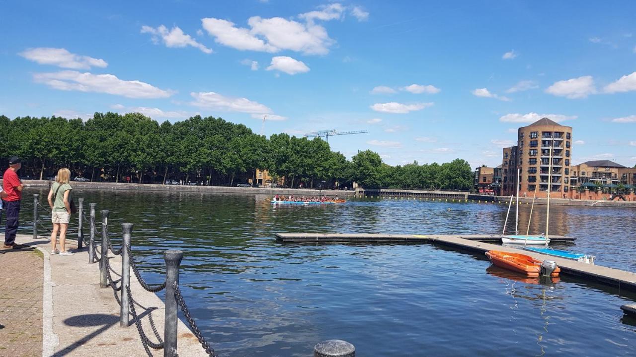 Stunning Massive Bedroom +Direct Thames River View London Exteriör bild