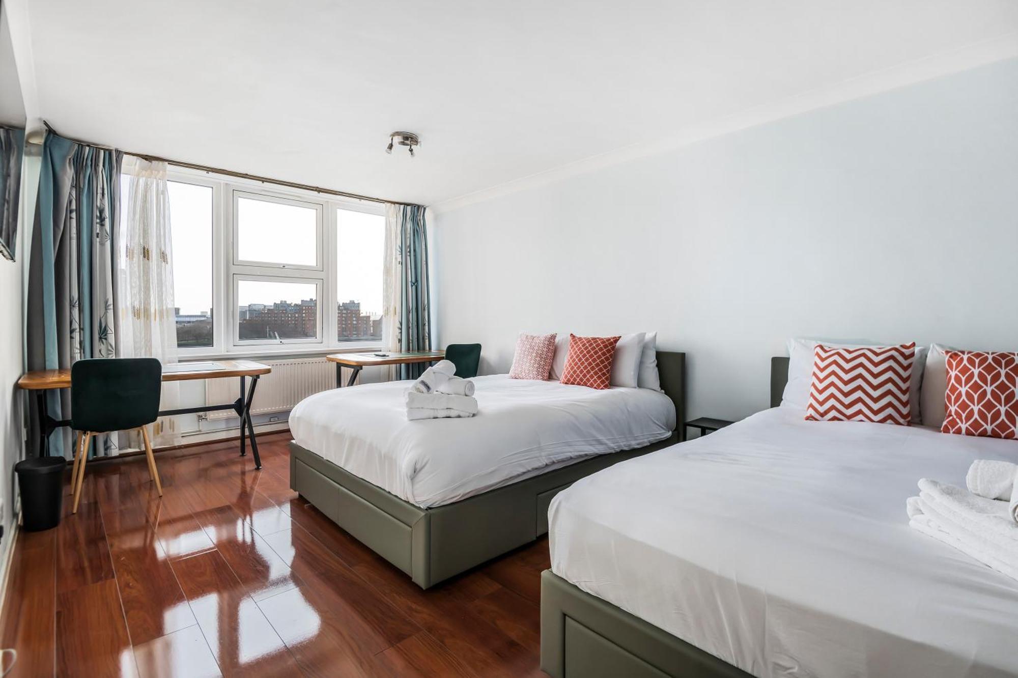 Stunning Massive Bedroom +Direct Thames River View London Exteriör bild